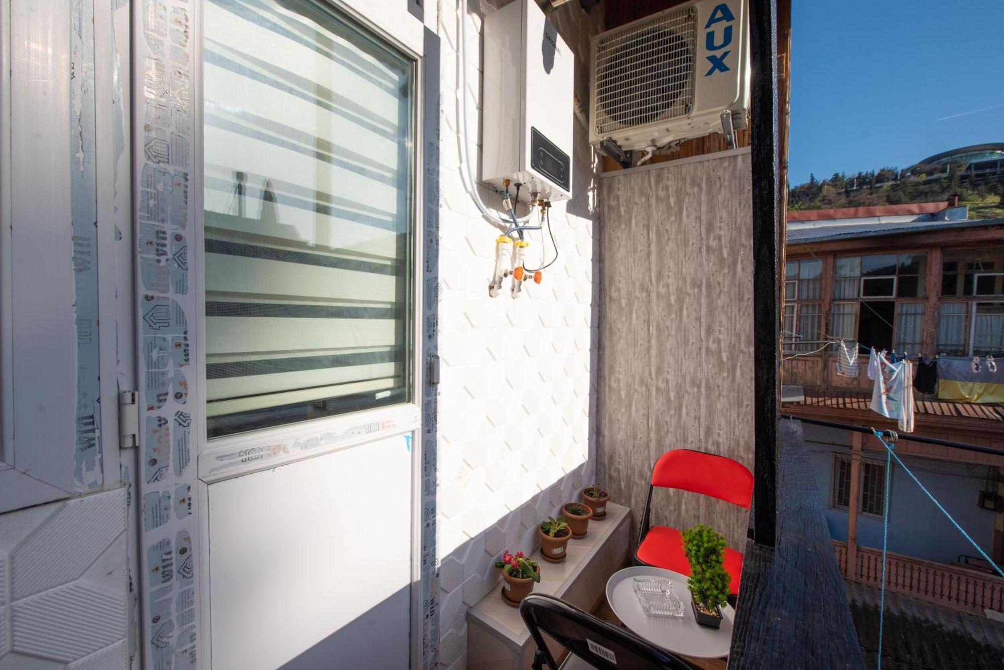 Apartment In Old Tbilisi Esterno foto